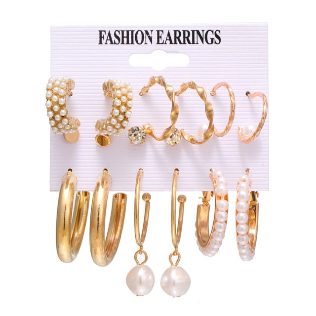 FNIO Pearl and Geometric Crystal Heart Stud Earrings